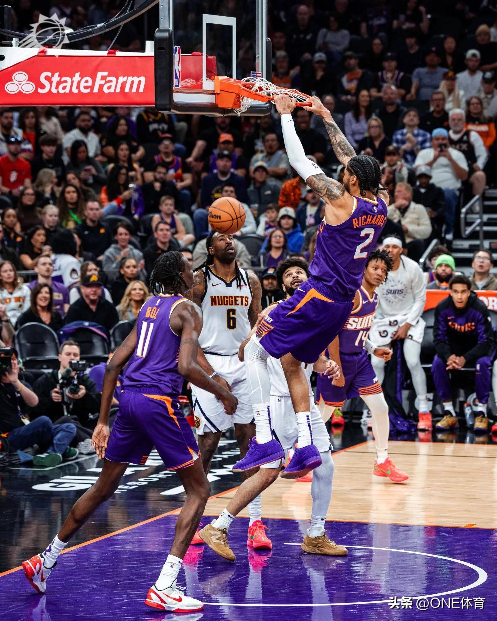 杜兰特巅峰对决，萨拉赫与30激战巴塞罗那分钟，挺进下一轮胜负难料！的简单介绍