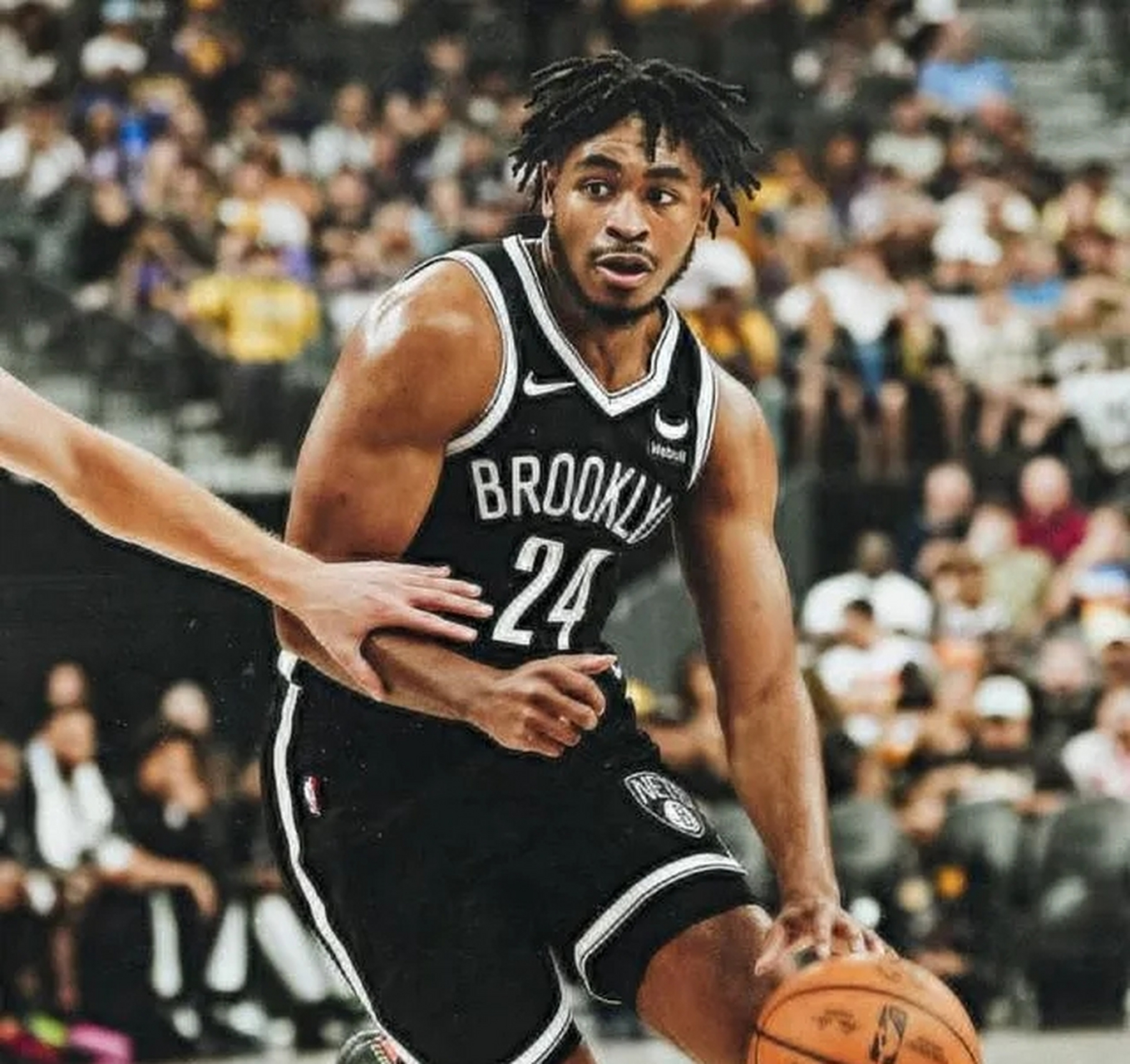 西亚卡姆爆冷击败篮网，势不可挡引爆全场！的简单介绍