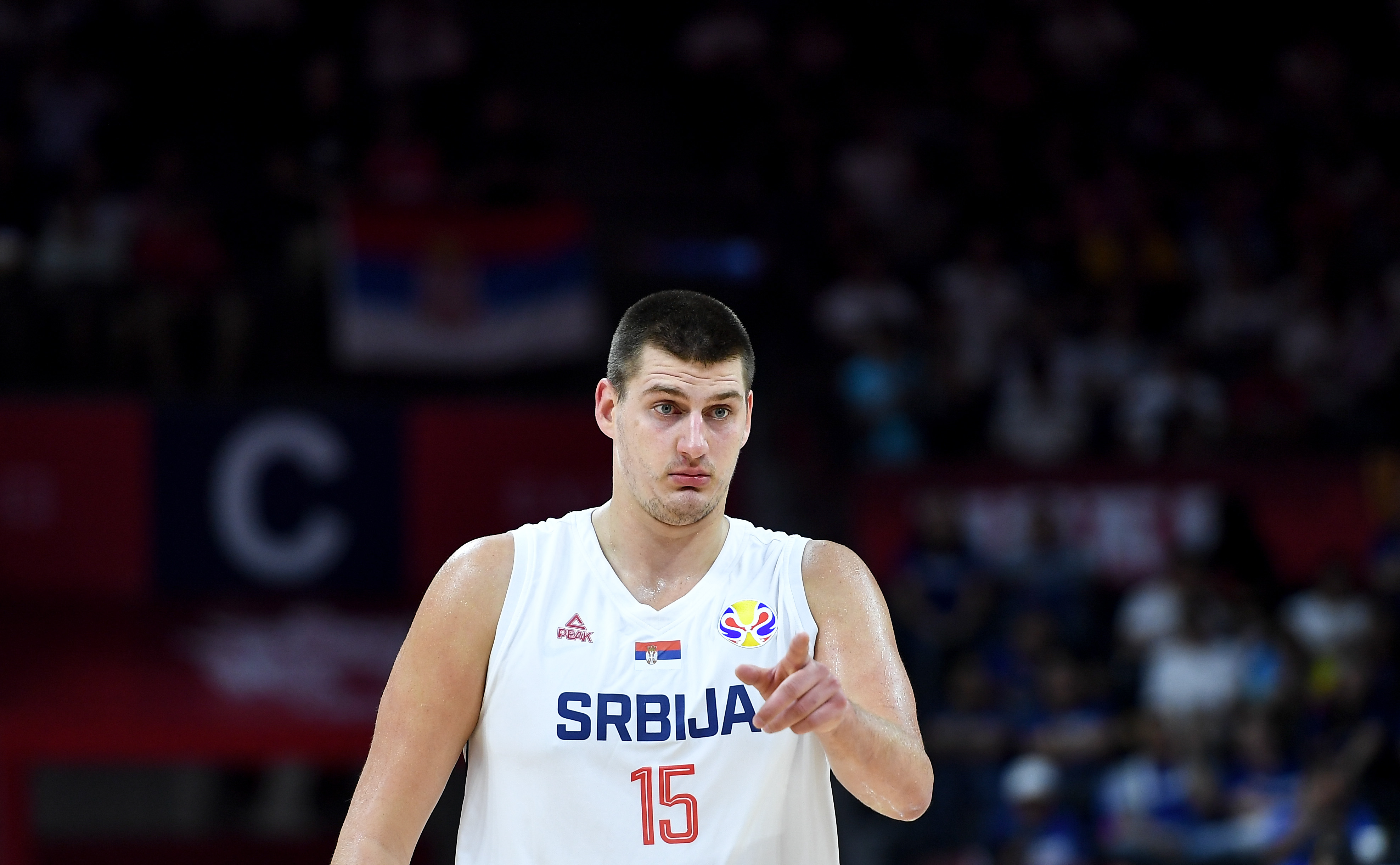 关于Doinb遭遇十连败，塞尔维亚队教练面临压力！的信息