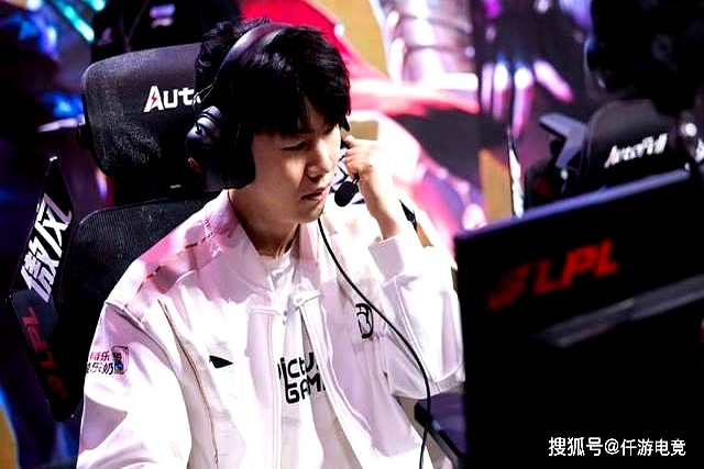 TheShy爆冷击败FPX，回归赛场引爆全场！的简单介绍