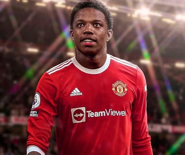 曼联新星崭露头角，未来或成球队顶梁柱，其中直接.的简单介绍