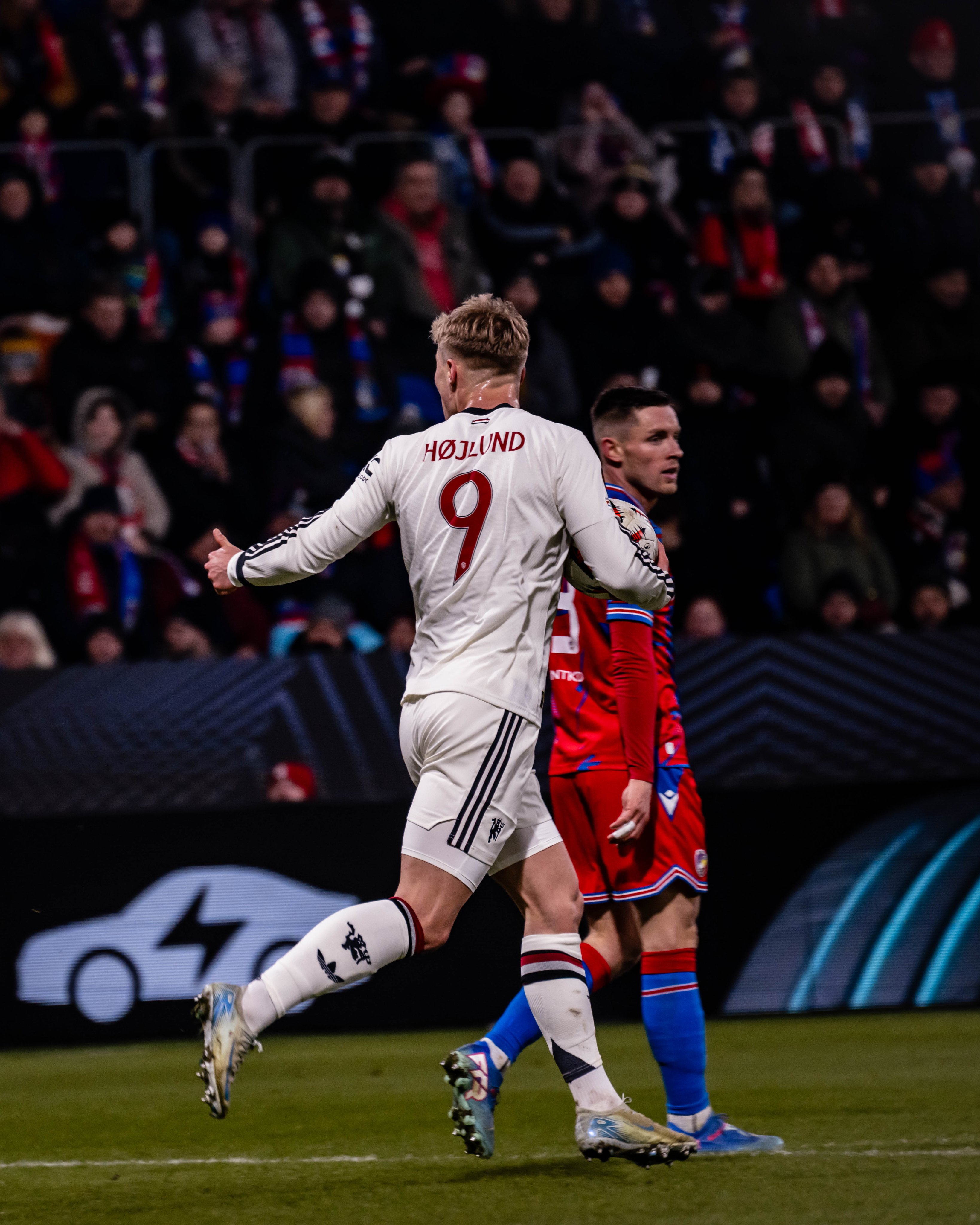 包含曼联巨星伤愈复出即破门，全场球迷沸腾，法律文章社会我的最大组织资源最后.的词条