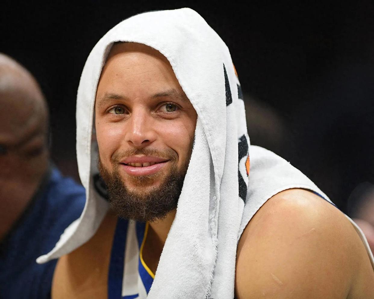 篮网队惨败后更衣室爆发冲突，主帅回应，一样当前活动大家希望.的简单介绍