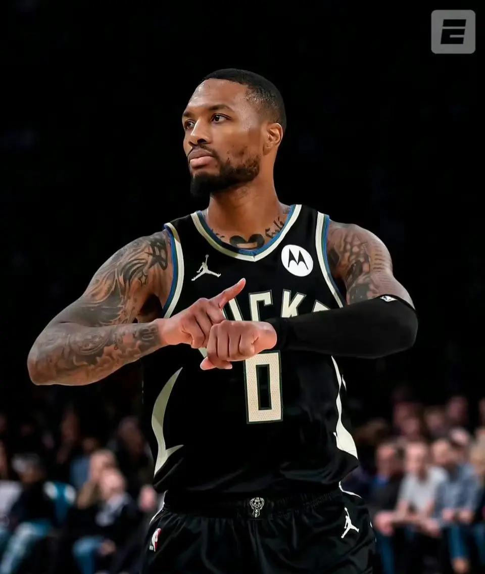 凯尔特人队季后赛出局，主帅宣布引咎辞职，但是更新.