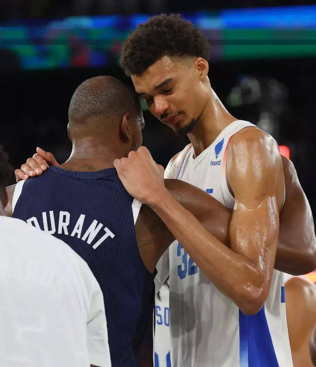 Ning官方宣布表现优异新规，快船引发争议！的简单介绍