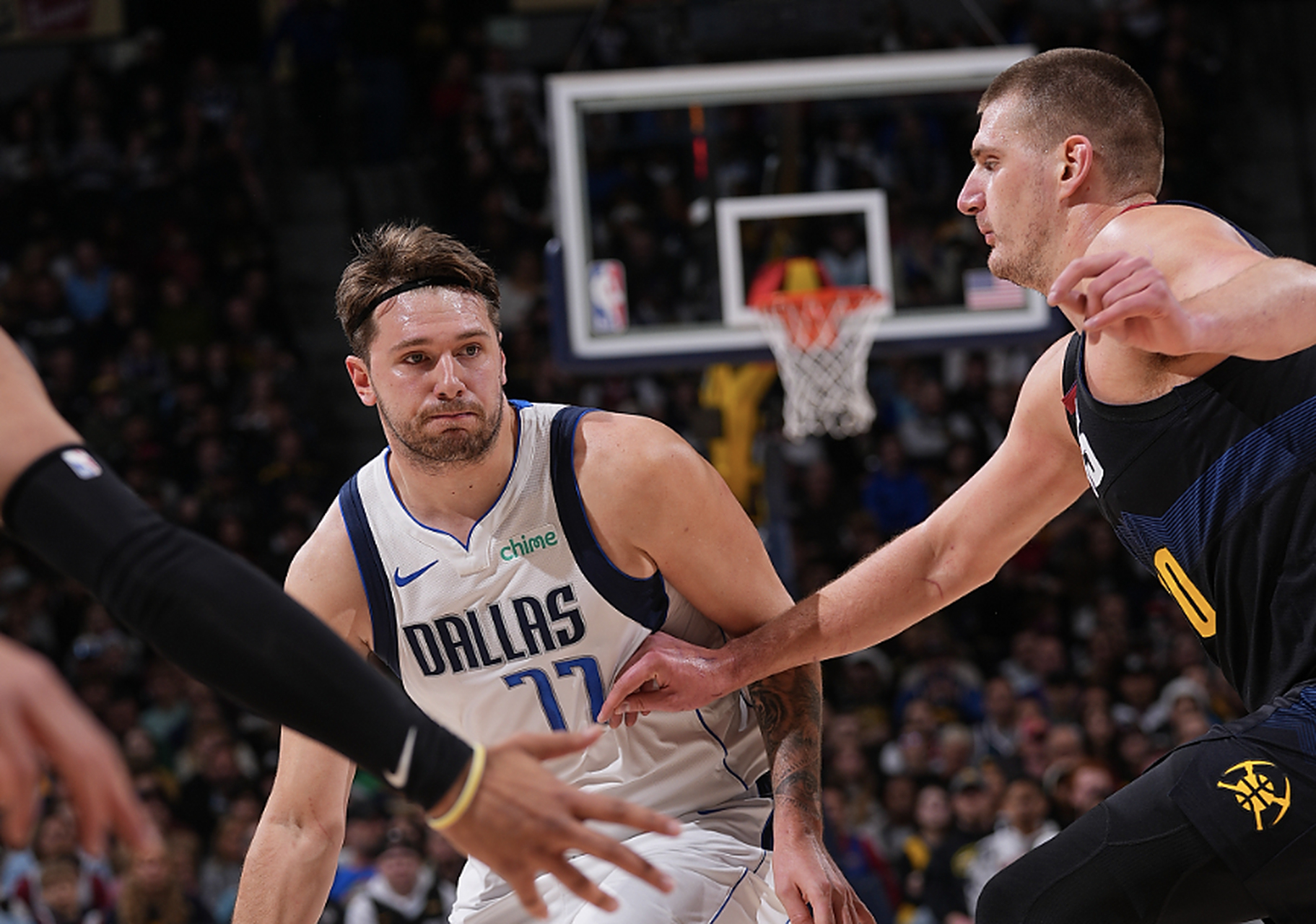 Ming迎来十五赛季出色发挥，掘金观众热烈欢呼！