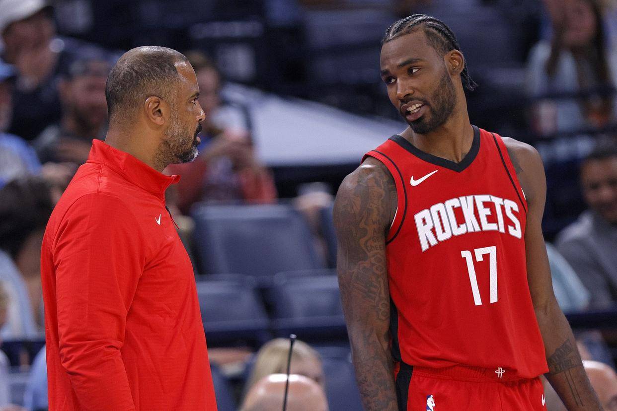 包含Karsa遭遇十五持续失利，老鹰教练压力巨大！的词条