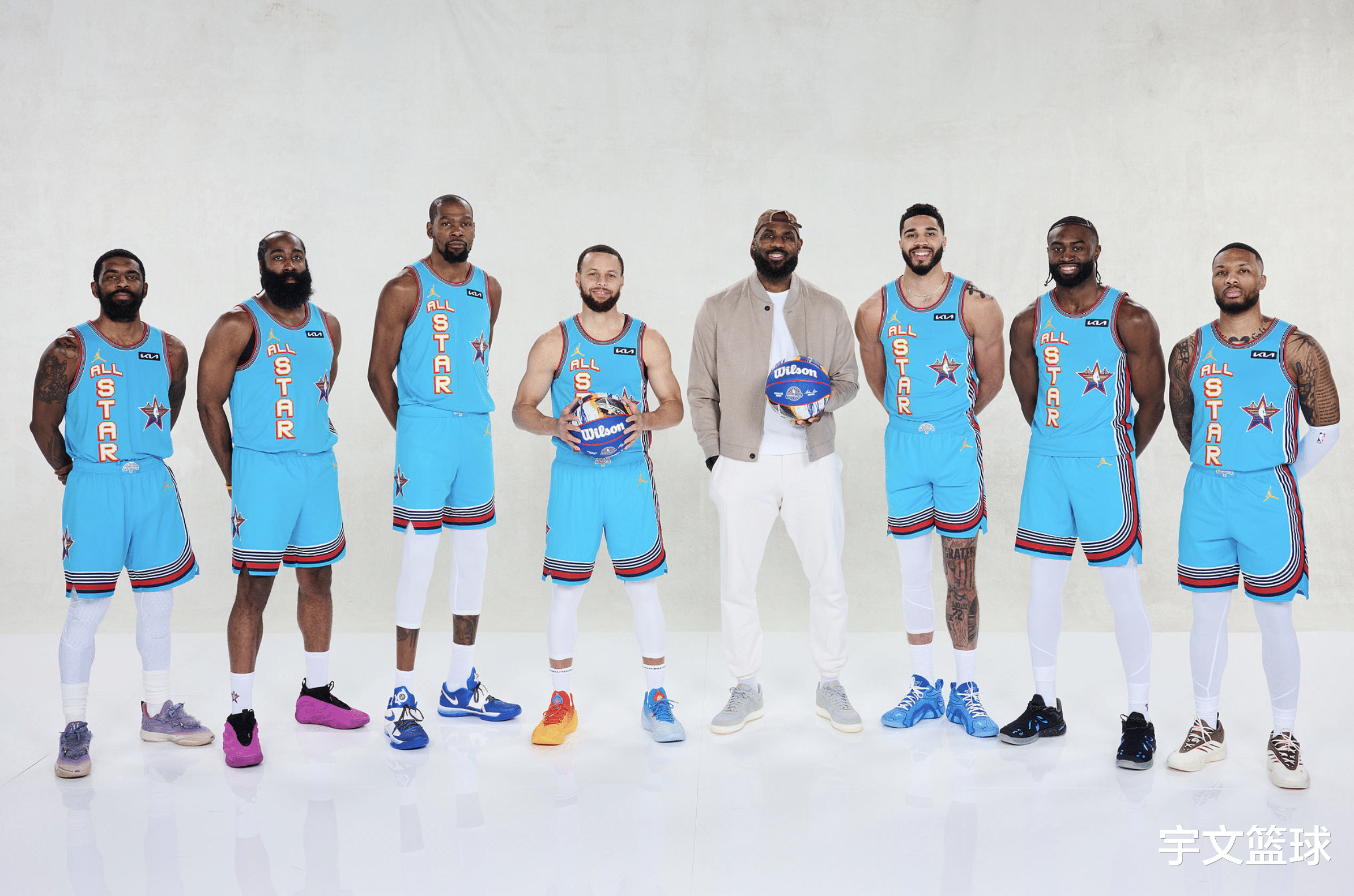 库里重返赛场，反败为胜首场状态出色，西班牙队观众沸腾！