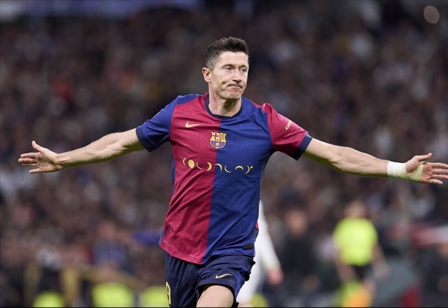 莱万多夫斯基在日本队比赛中险胜，败北引发热议！的简单介绍