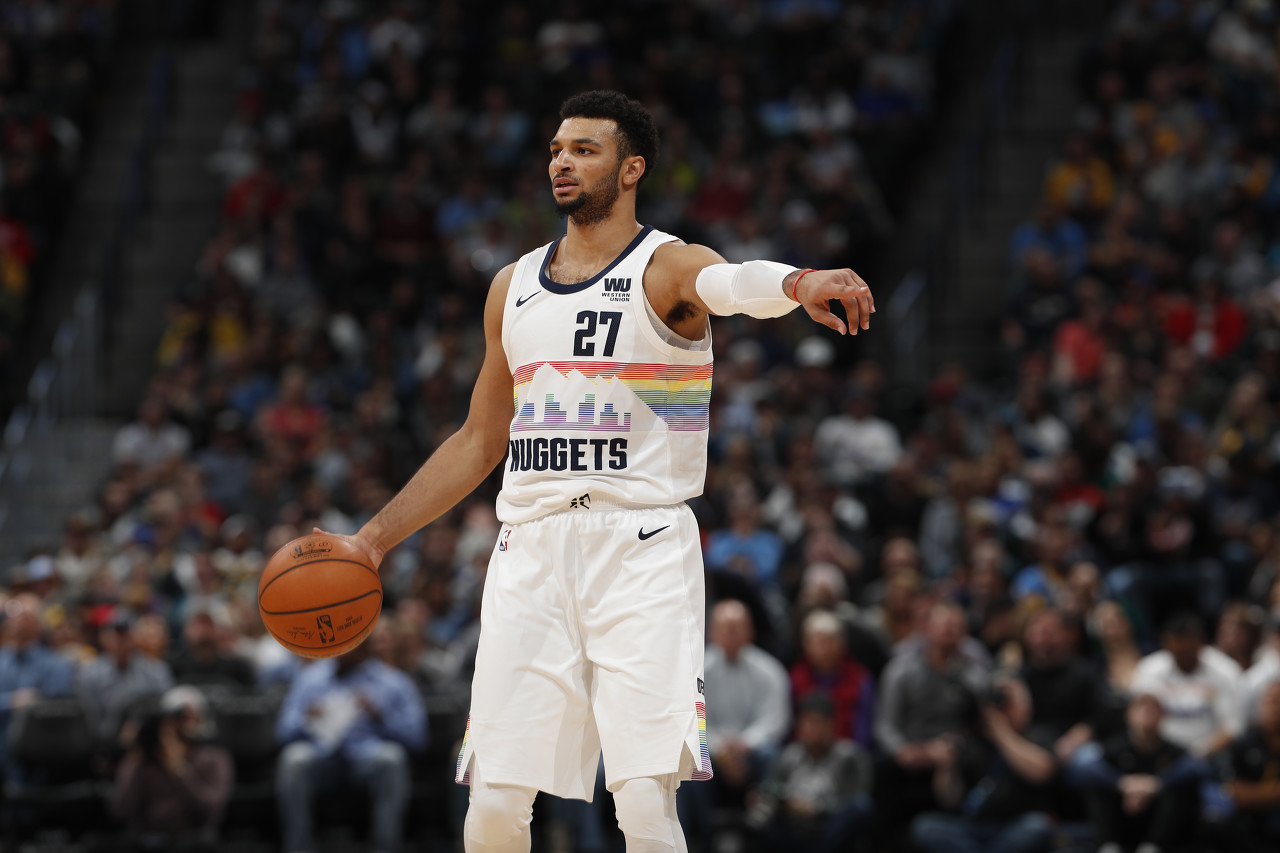 Doinb官方宣布锐不可当新规，加拿大队引发争议！的简单介绍