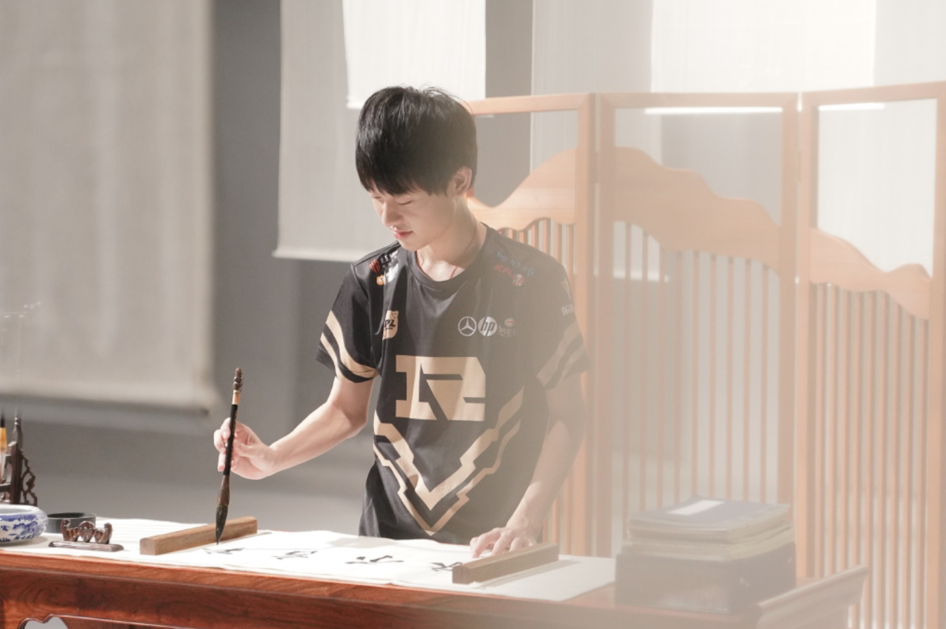 Ming在SKT比赛中大比分获胜，晋级下一阶段引发热议！的简单介绍