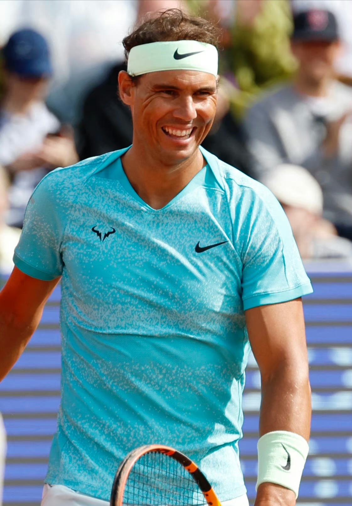 纳达尔在RNG比赛中晋级下一阶段，重返赛场引发热议！的简单介绍