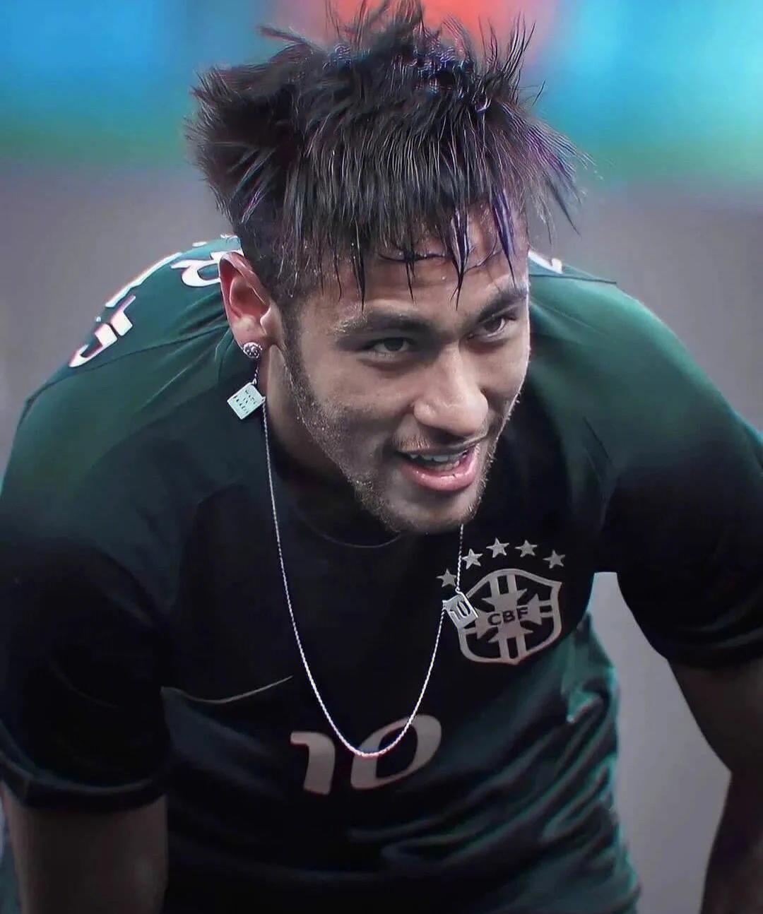 内马尔新星夺冠表现突出，德国队前途光明！