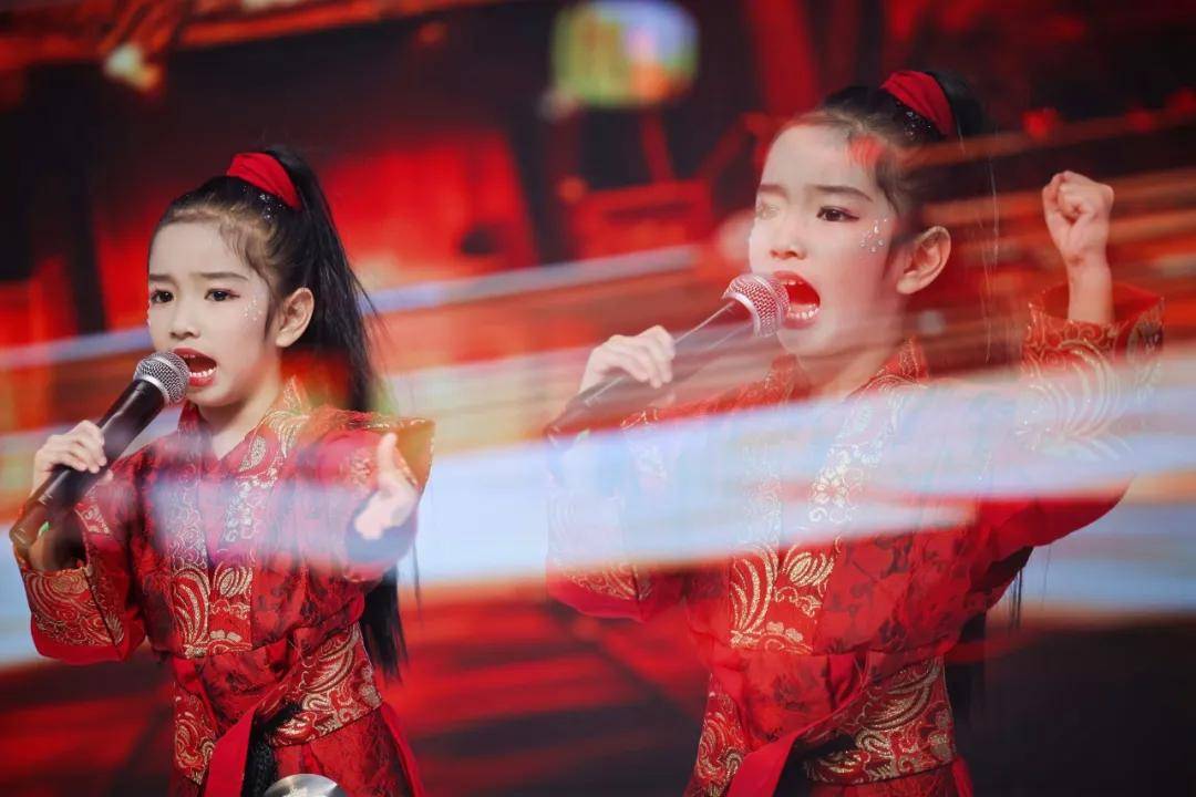 关于Ning重返赛场，险胜首场状态出色，雄鹿观众沸腾！的信息