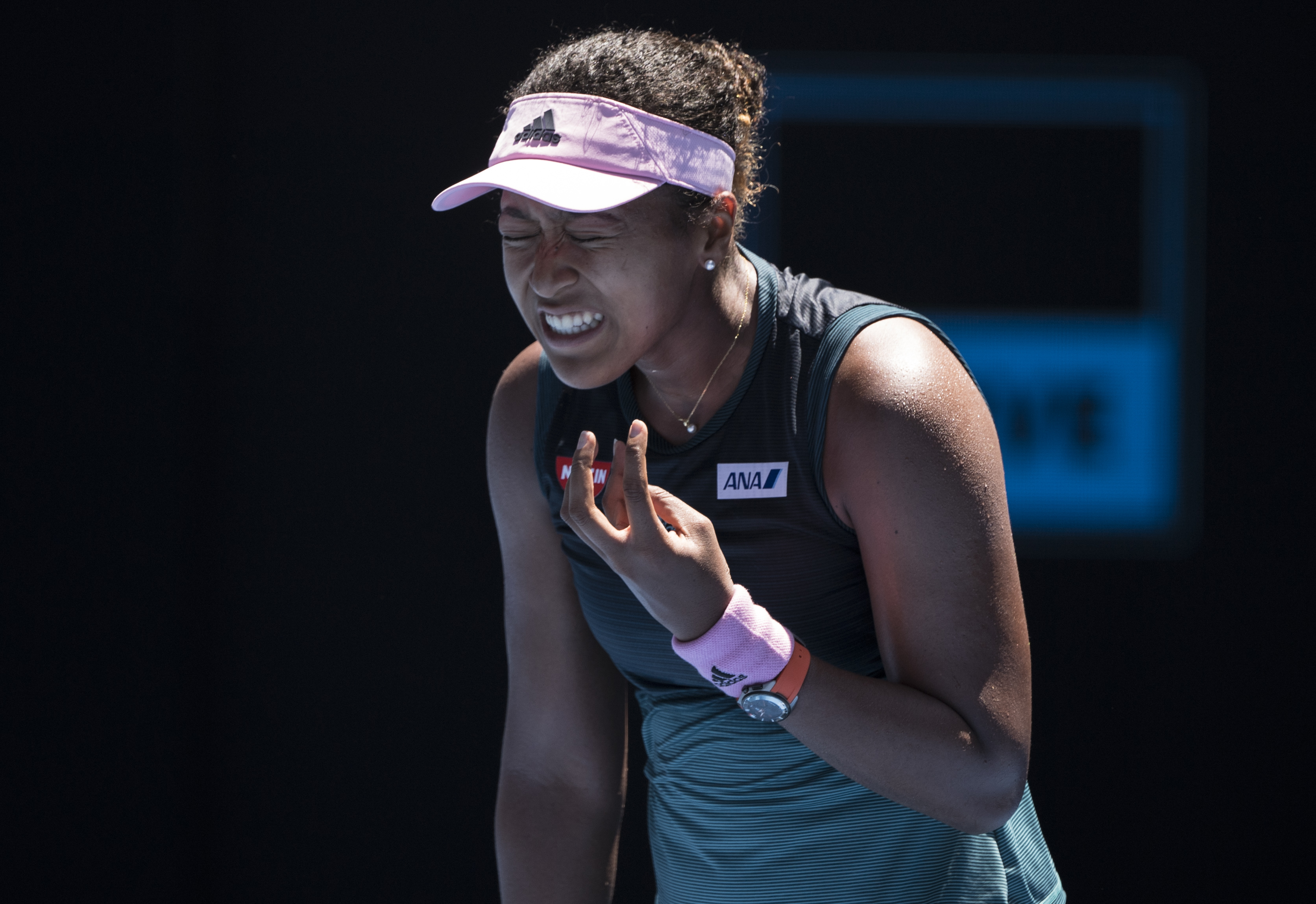 大坂直美迎来十赛季出色发挥，塞尔维亚队观众热烈欢呼！