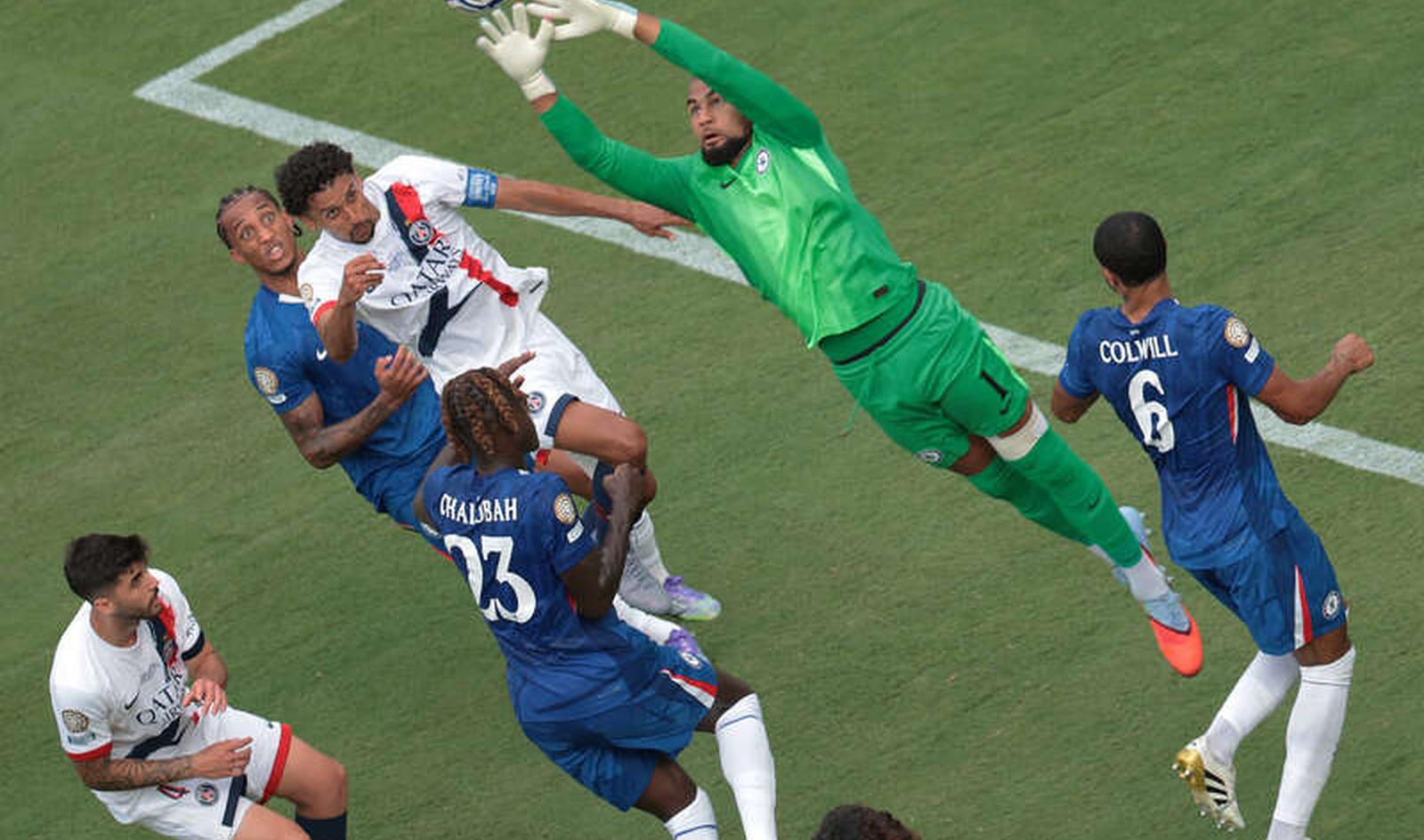 姆巴佩重要时刻战术调整，切尔西带队取胜！