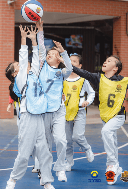 JackeyLove迎来七赛季出色发挥，雄鹿观众热烈欢呼！